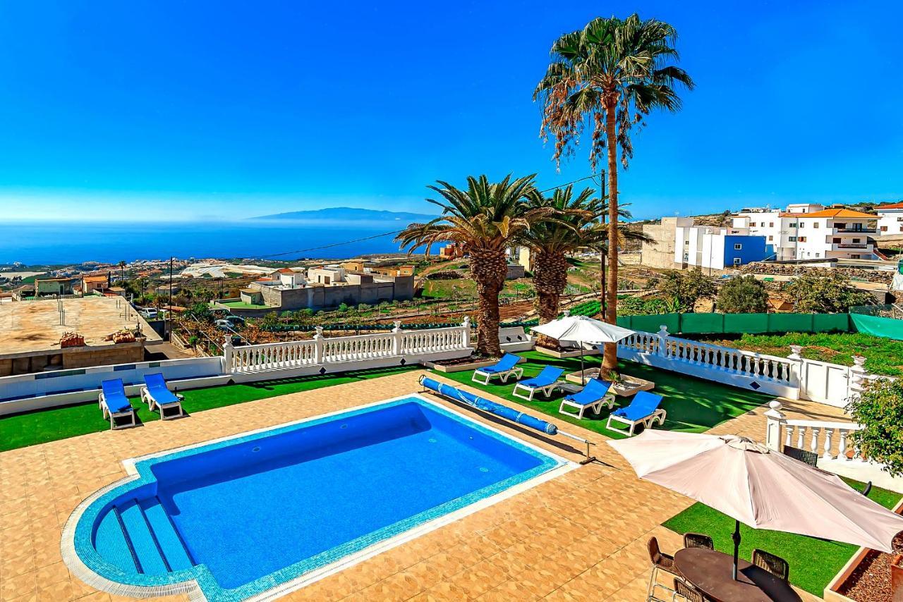 Villa Raquel With Private Pool And Sea View Los Menores Exterior photo
