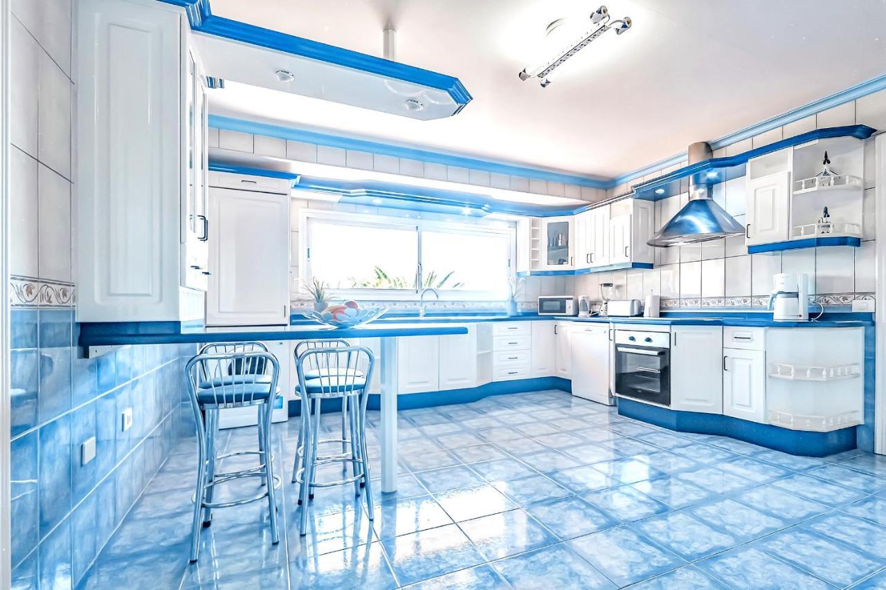 Villa Raquel With Private Pool And Sea View Los Menores Exterior photo